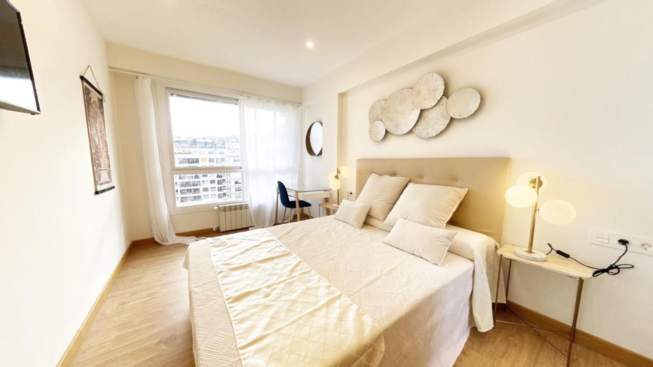 Paradise Luxurious Flat, Free Parking, 3 Double Rooms, Terrace, Jacuzzi, Fully Renovated San Sebastián Exterior photo