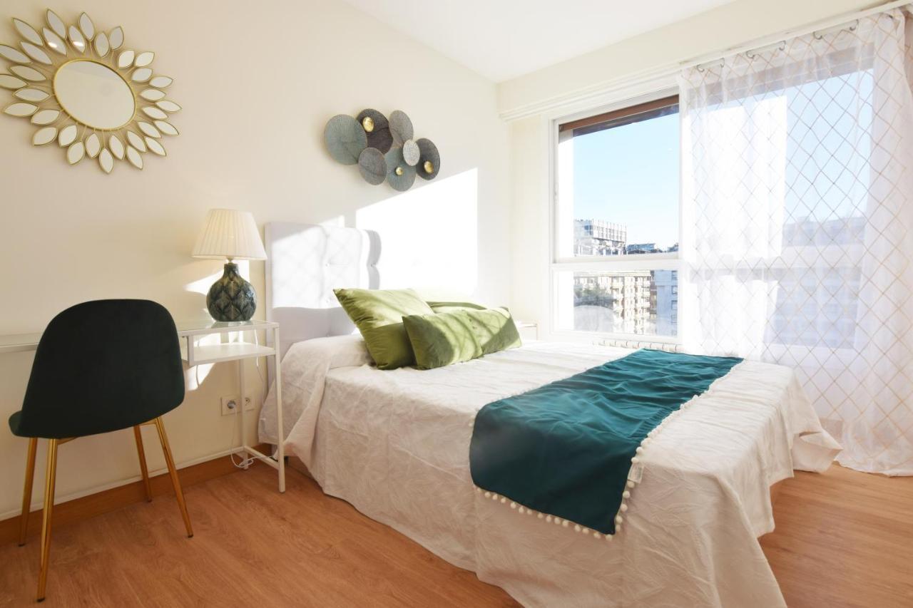 Paradise Luxurious Flat, Free Parking, 3 Double Rooms, Terrace, Jacuzzi, Fully Renovated San Sebastián Exterior photo