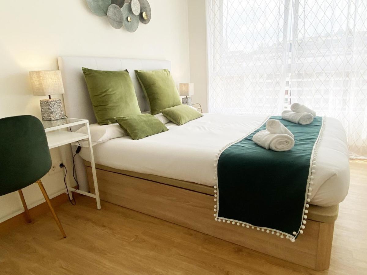 Paradise Luxurious Flat, Free Parking, 3 Double Rooms, Terrace, Jacuzzi, Fully Renovated San Sebastián Exterior photo